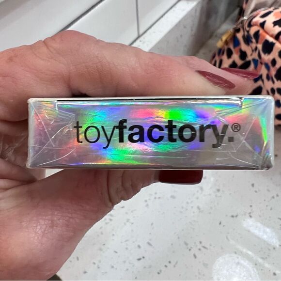 ToyFactory Squalane Powder Four(4!) Blush Palatte w built in mirror “Sunset” NEW - Picture 5 of 9